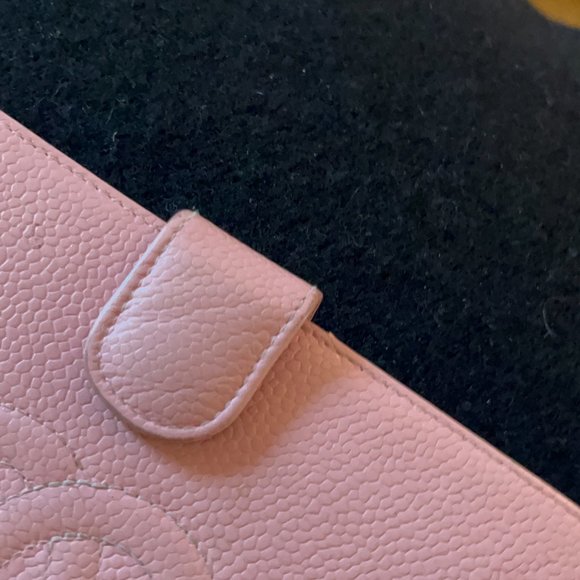 Chanel Caviar Leather Pink Wallet - Picture 2 of 12